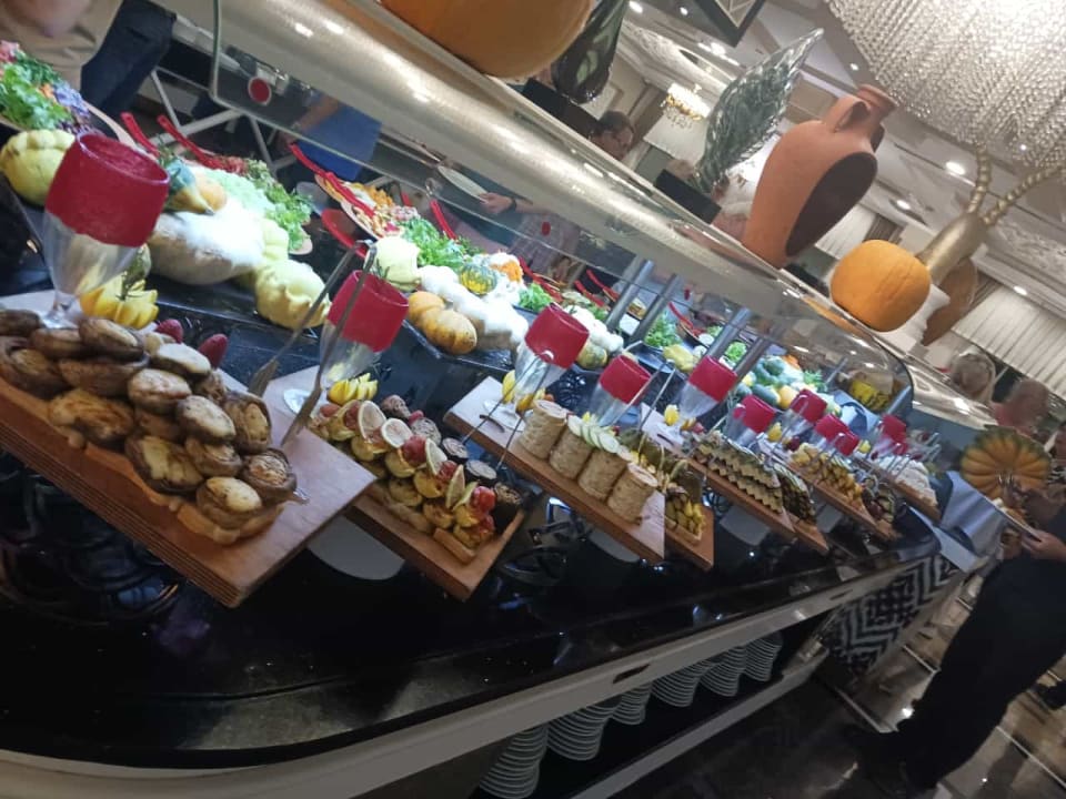 Gastro Side Royal Palace Hotel & Spa