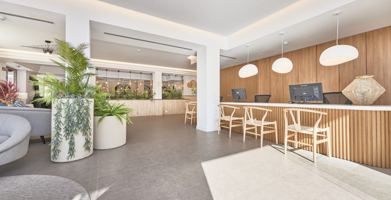 Lobby Flacalco Hotel & Apartments