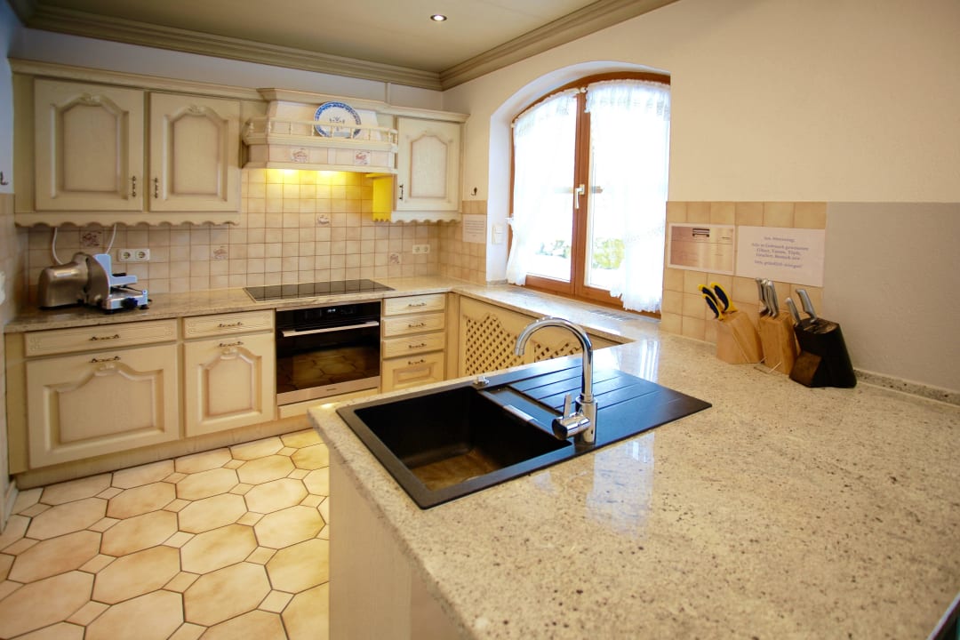 Küche Gruppenferienhaus Landhaus St.Oswald