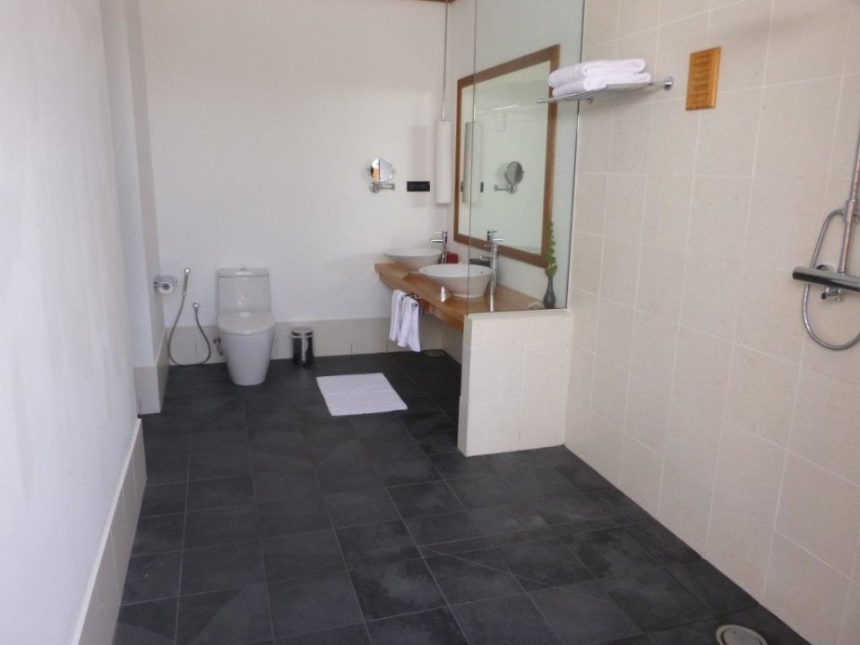 ...und groß Meeru Maldives Resort Island