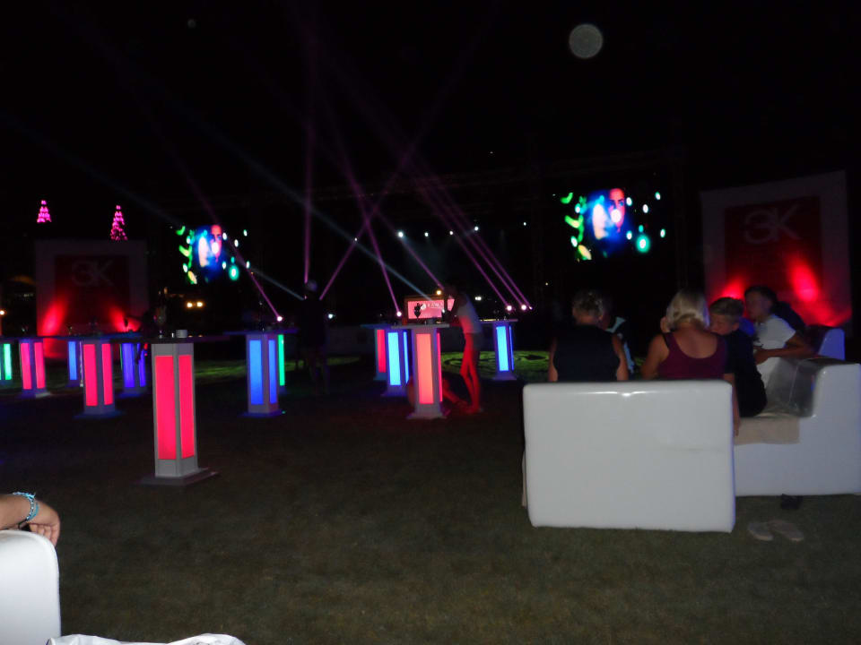 Disko am Strand Wyndham Garden Lara