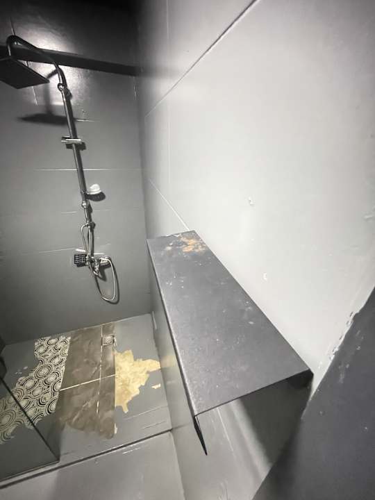 Zimmer Royal Suite Hotel