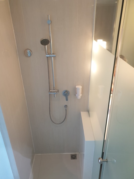 Zimmer Holiday Inn Express Phuket Patong Beach Central