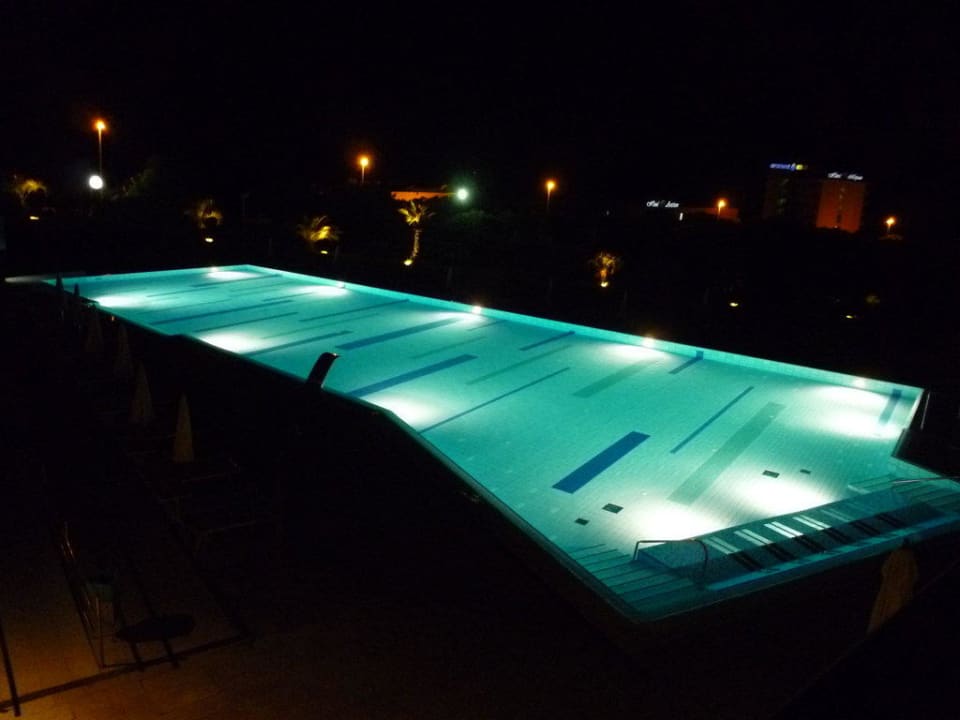 Pool by Night Valamar Lacroma Hotel