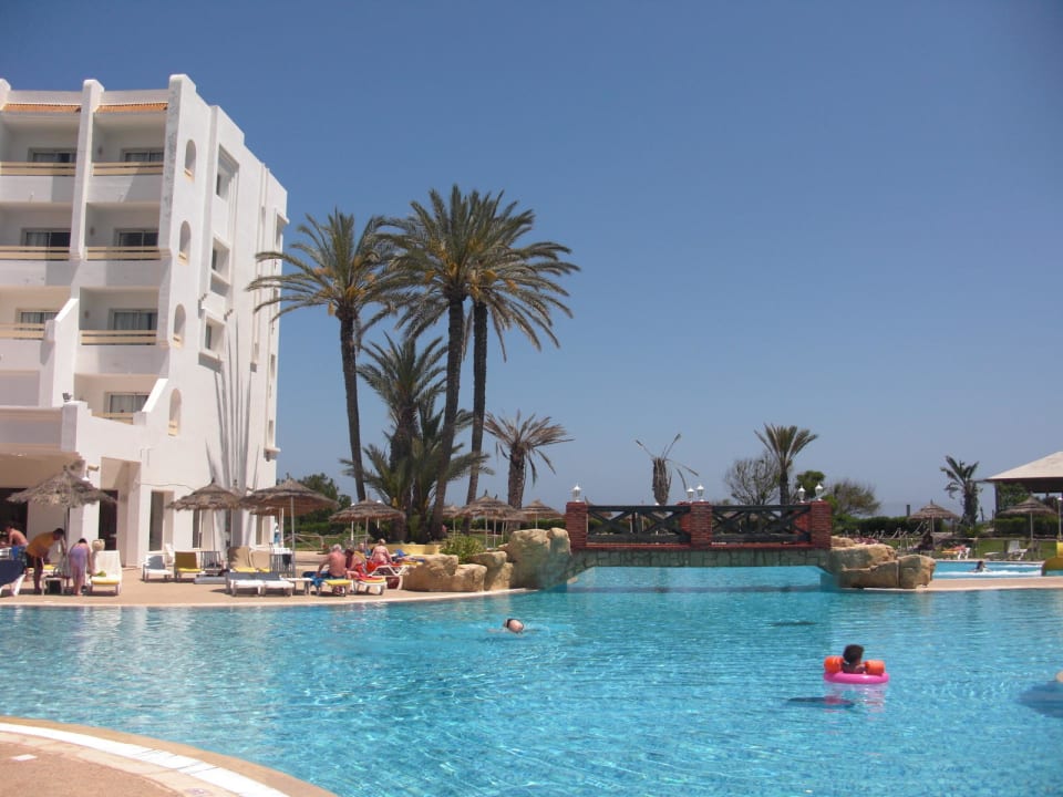Schöner Pool Marhaba Royal Salem