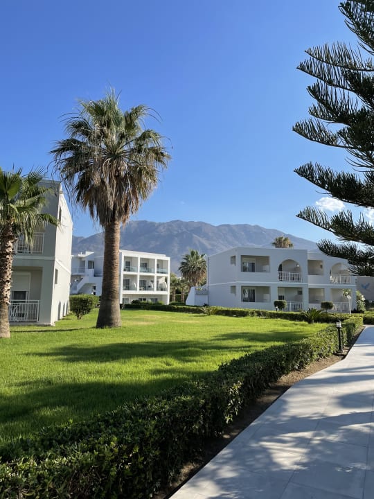 Gartenanlage Delfina Tropic Beach