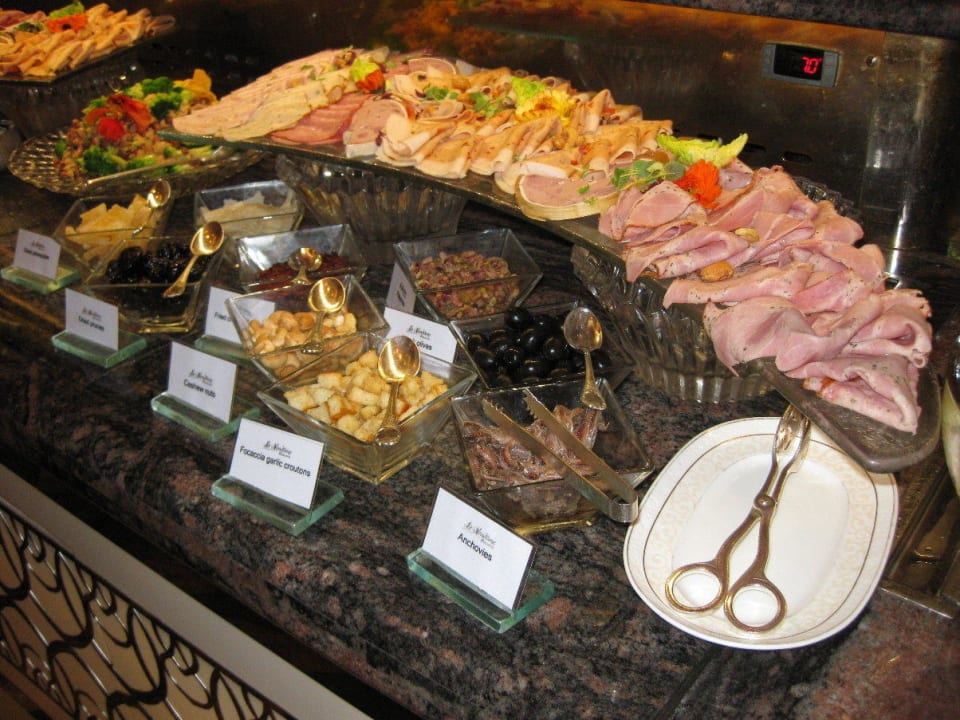 Buffet im Le Vendome Emirates Palace Mandarin Oriental