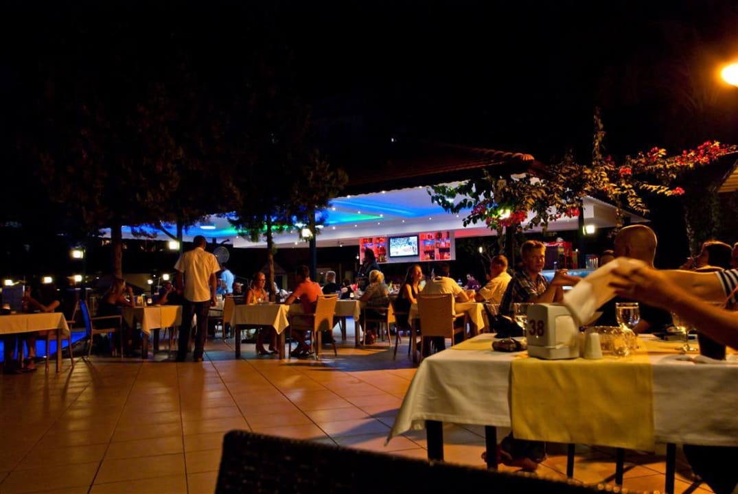 Bar at night 09/2012 Hotel Orient Suite