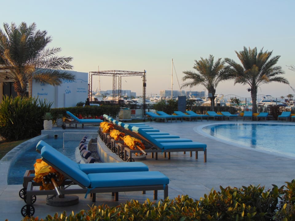 Pool The Art Hotel & Resort