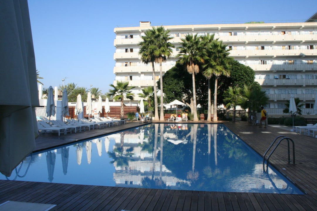 Pool Iberostar Waves Bahia de Palma