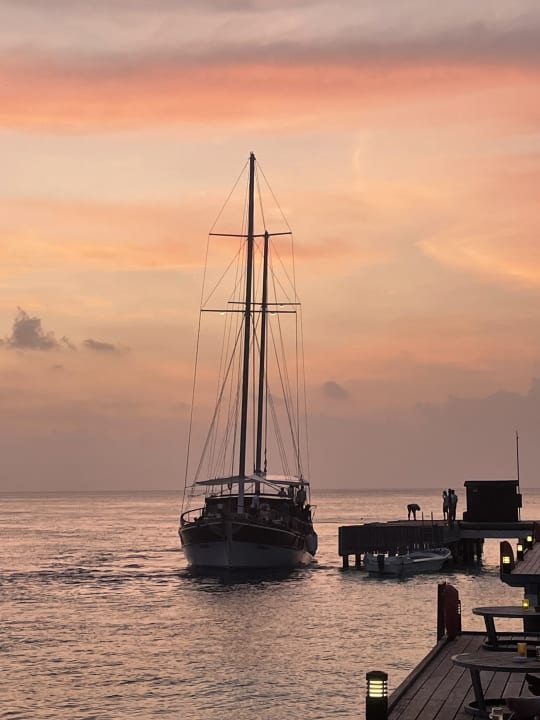Strand Vilamendhoo Island Resort & Spa
