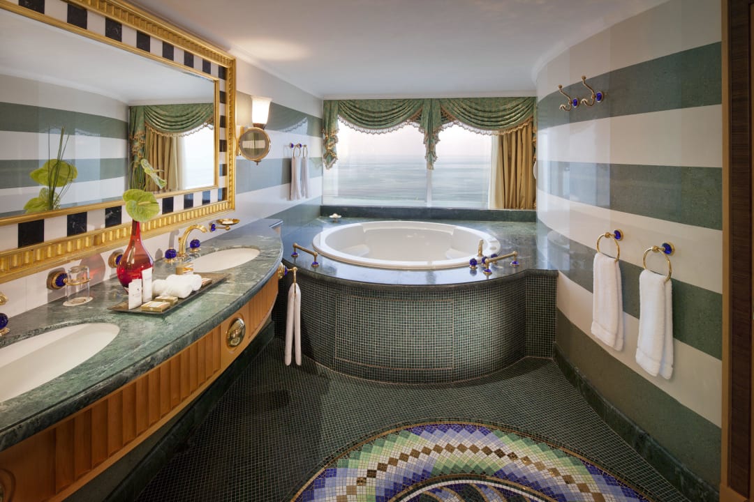 Royal Suite Bathroom Jumeirah Beach Hotel