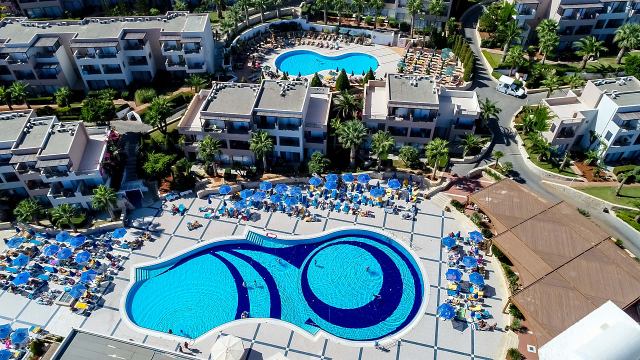 Außenansicht Grand Hotel Holiday Resort