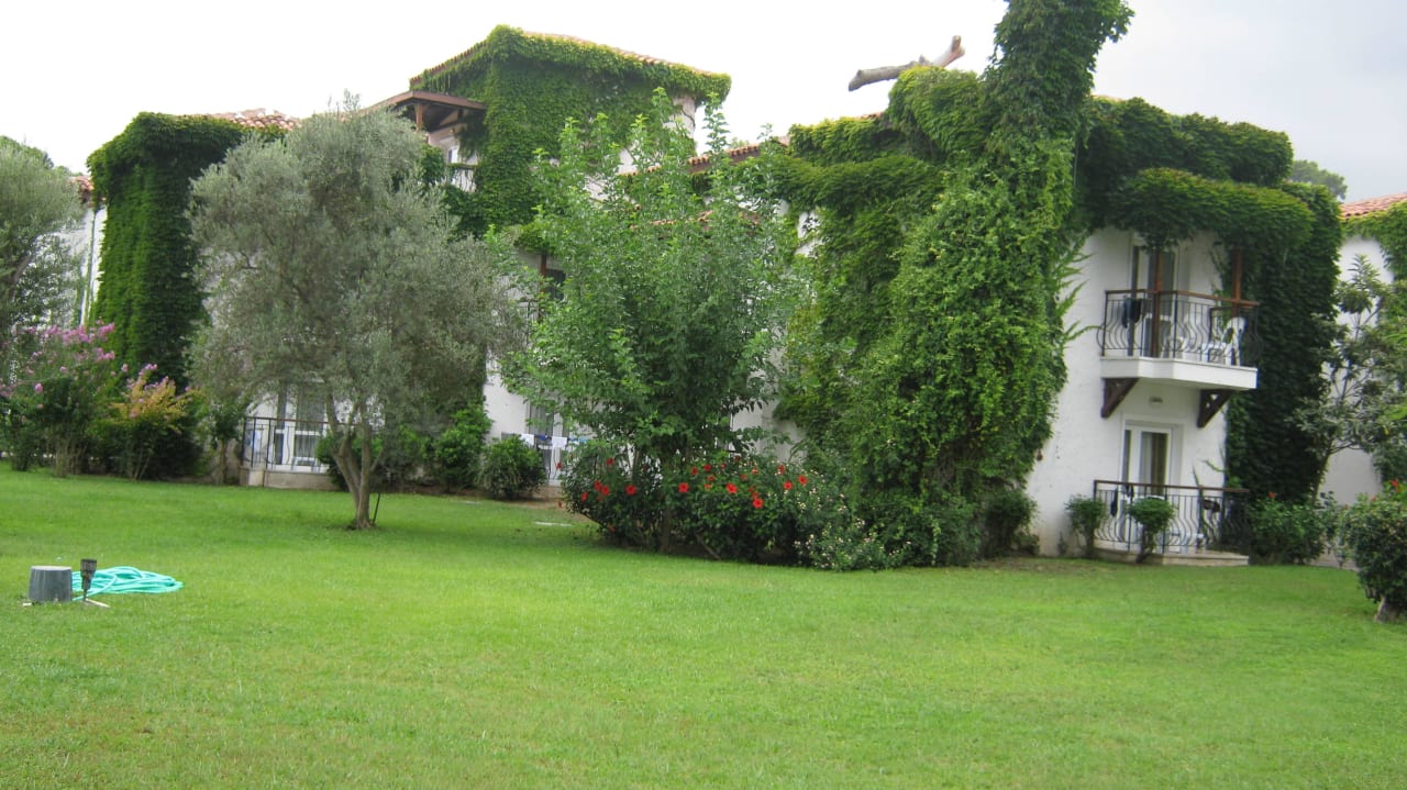 Номера рядом с главным бассейном Club Marco Polo