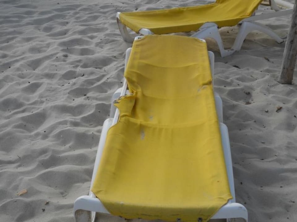 Die vorhandenen Liegen Le Enjoy Djerba Hotel
