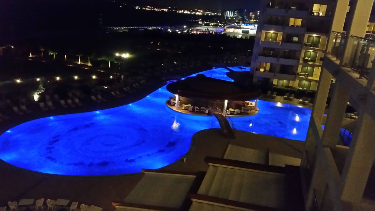 By Night Elysium Resort & Spa Hotel