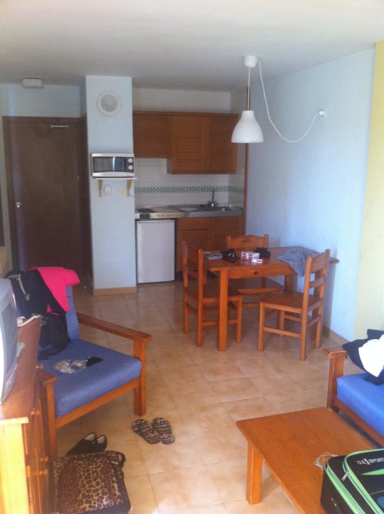 Wohnzimmer und Küche Aparthotel Pabisa Orlando