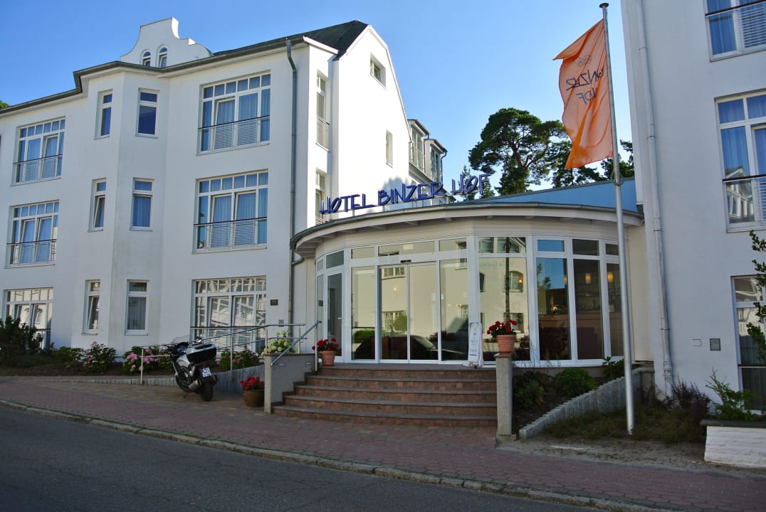 Hotel von der Straße ( Einbahn-Straße) Hotel Binzer Hof