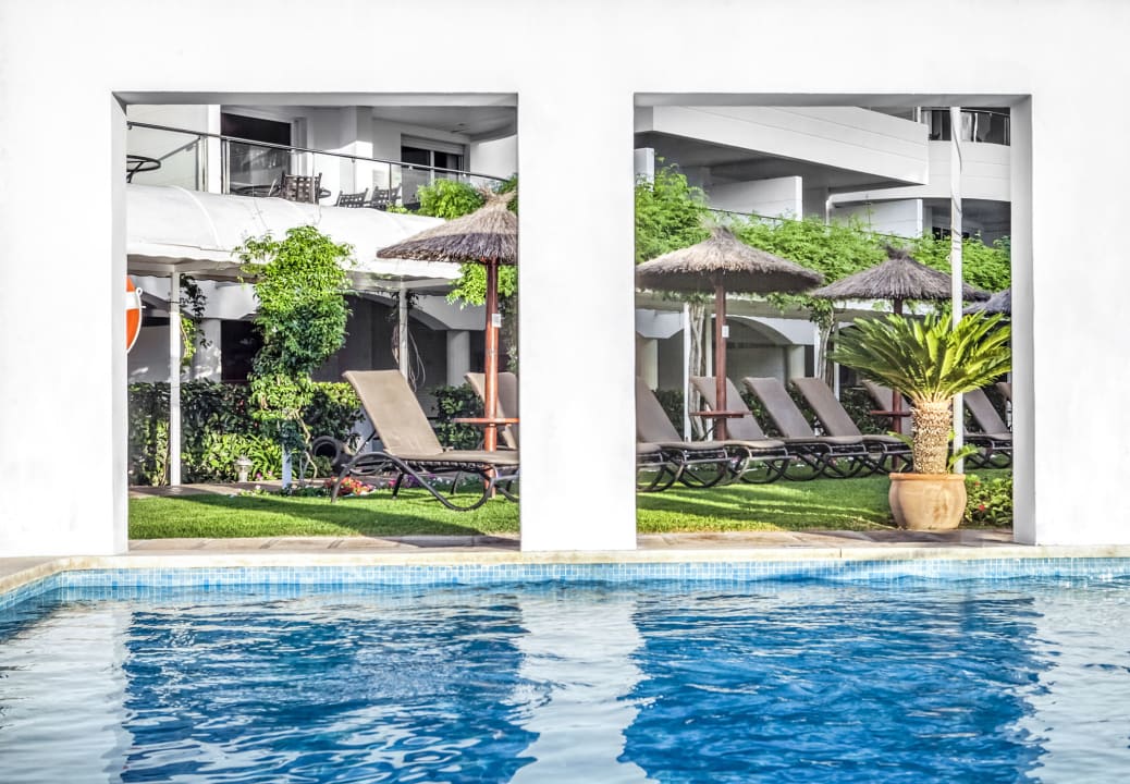 Pool Ona Garden Lago