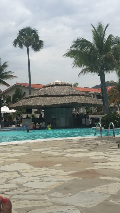 Pool Lifestyle Tropical Beach Resort & Spa