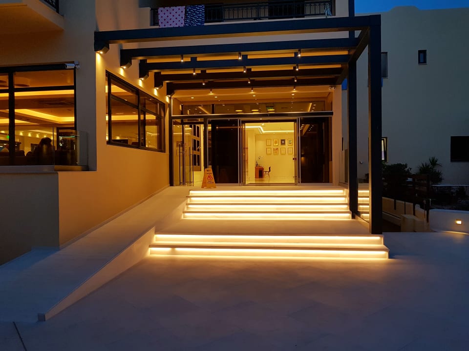 Eingang Hotel Atlantis Beach