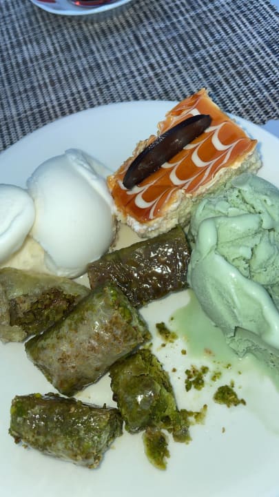 Gastro Kirman Belazur Resort & Spa