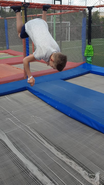 Defektes Netz (Trampolin) Hane Family Resort