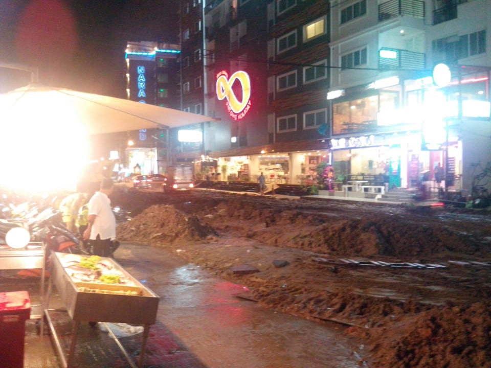 Road works - November 2013 Patong Holiday Hotel