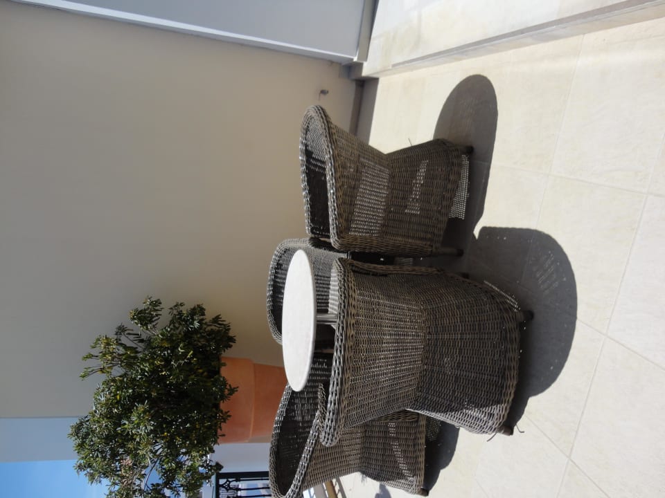 Miejsca do siedzenia na zewnątrz Porto Bello Royal