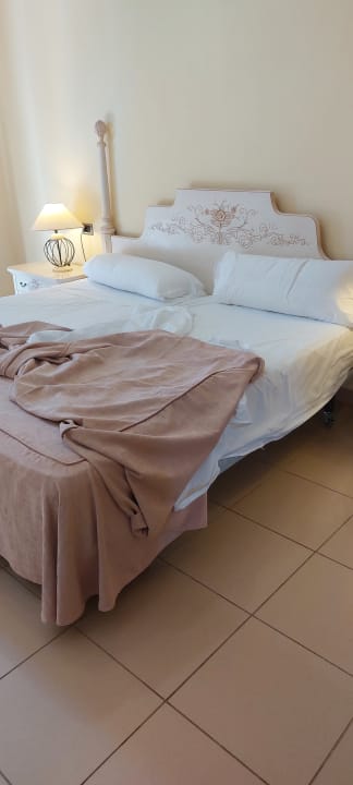 Zimmer Grand Muthu Golf Plaza Hotel & Spa