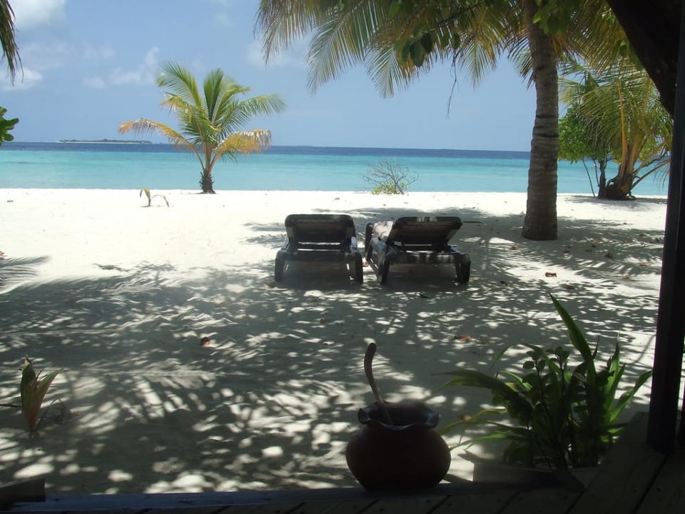 Blick von der Terrasse Kuredu Island Resort & Spa