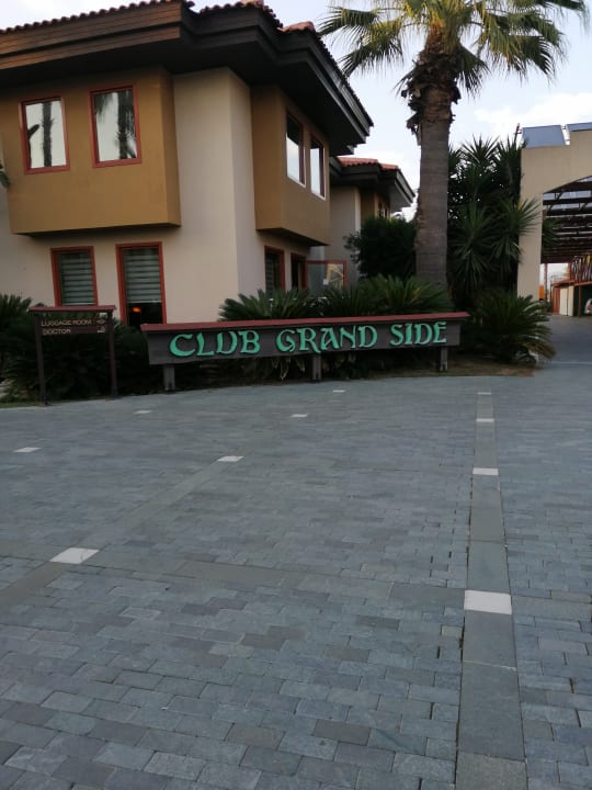 Außenansicht Club Grand Side