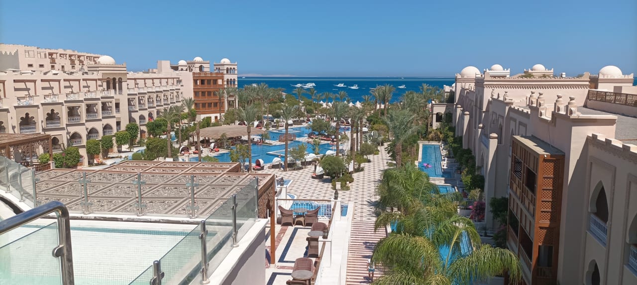 Ausblick The Grand Palace - Adults only