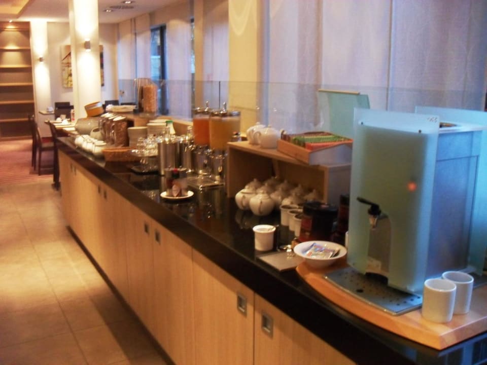 Frühstücksbüffet Fürther Hotel Mercure Nürnberg West