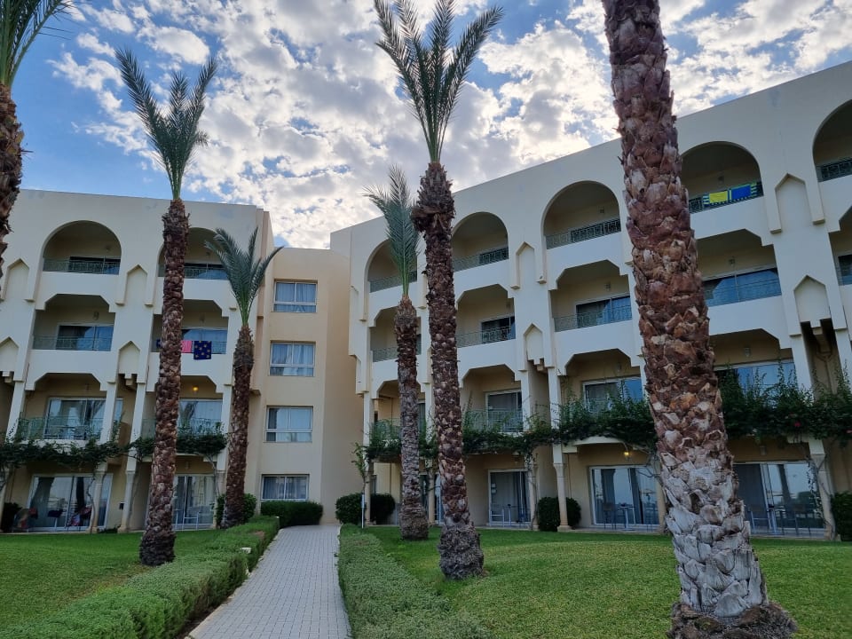 Außenansicht Iberostar Waves Averroes