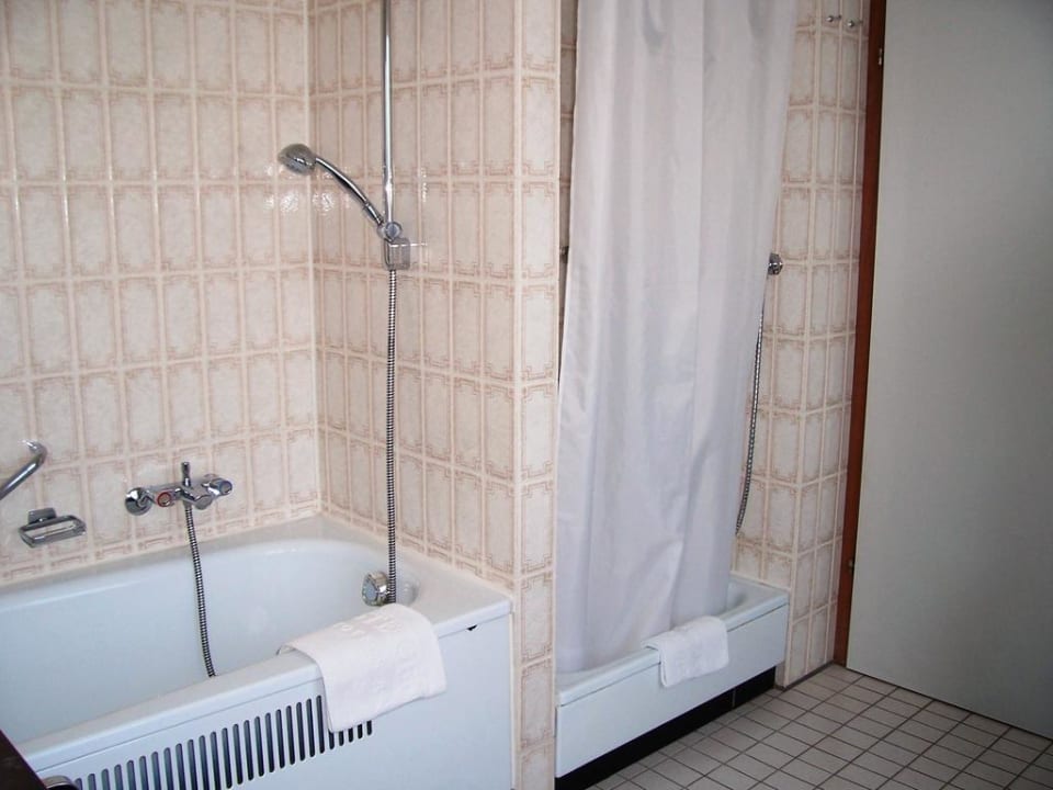 Badezimmer Steigenberger Hotel Bad Neuenahr