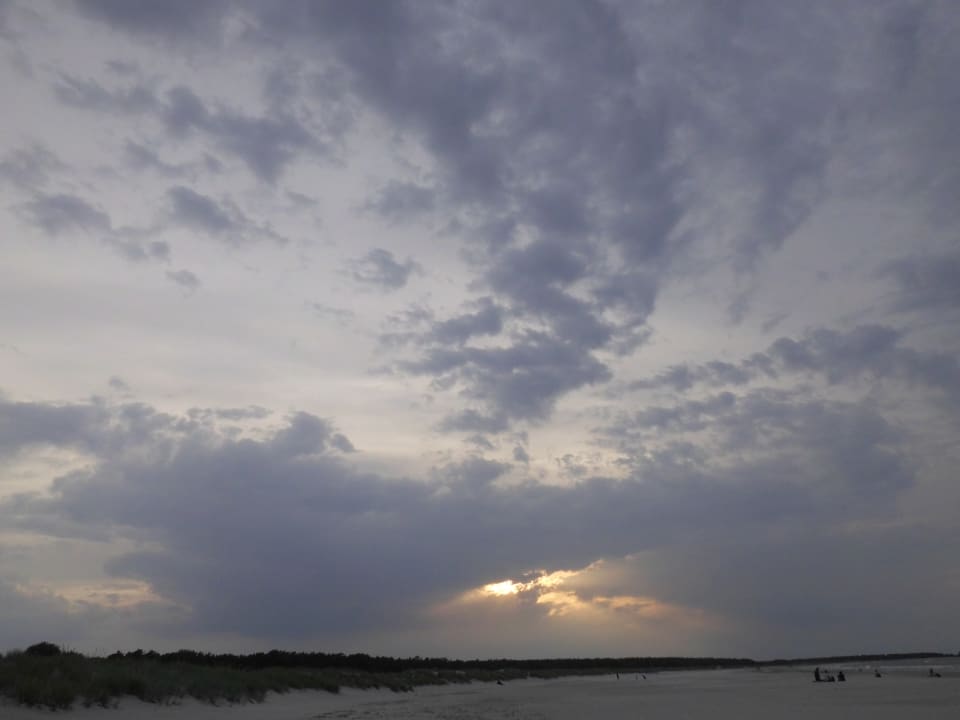 Sonnenuntergang am Strand  Regenbogen Ferienanlage Prerow