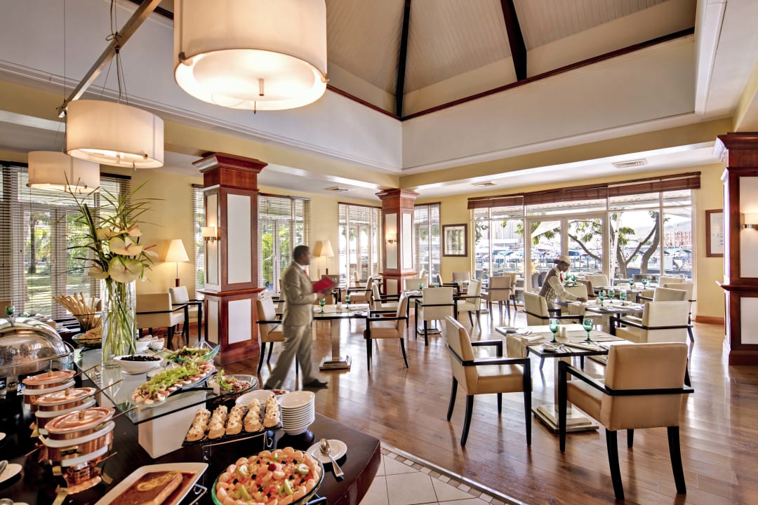 Gastro Le Suffren Hotel And Marina