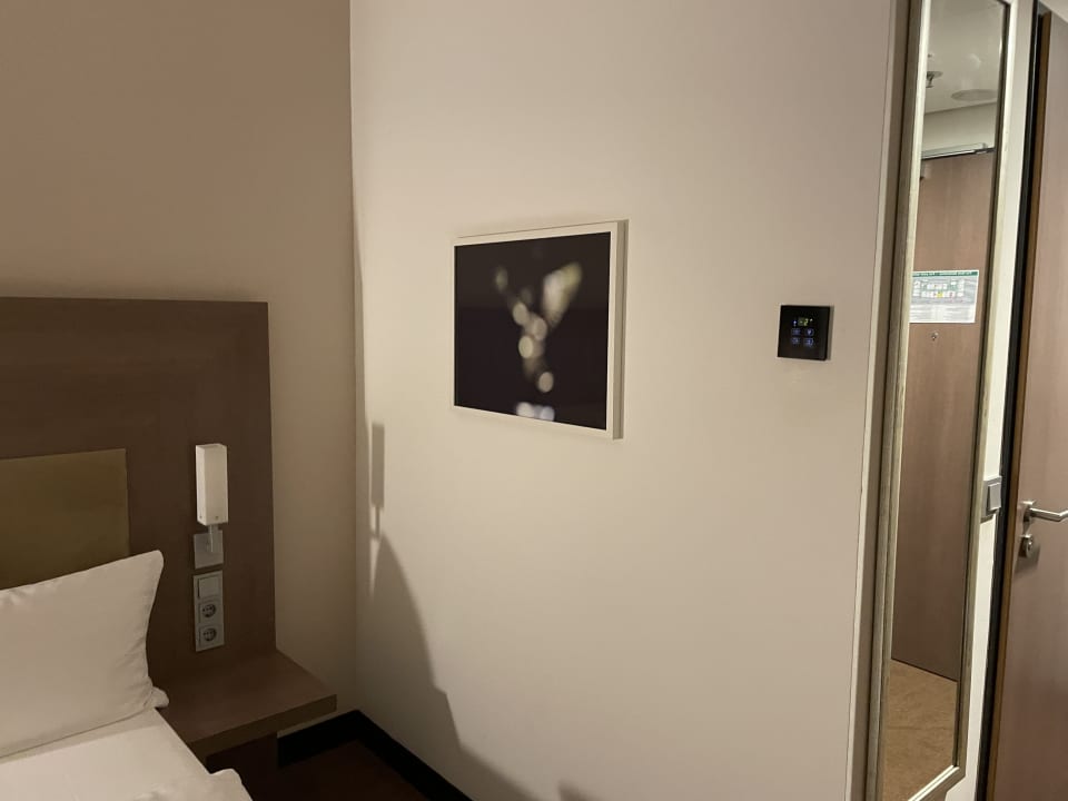 Zimmer IntercityHotel Berlin Hauptbahnhof