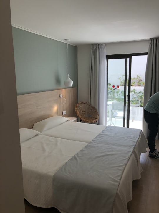 Zimmer HSM Regana - Adults Only