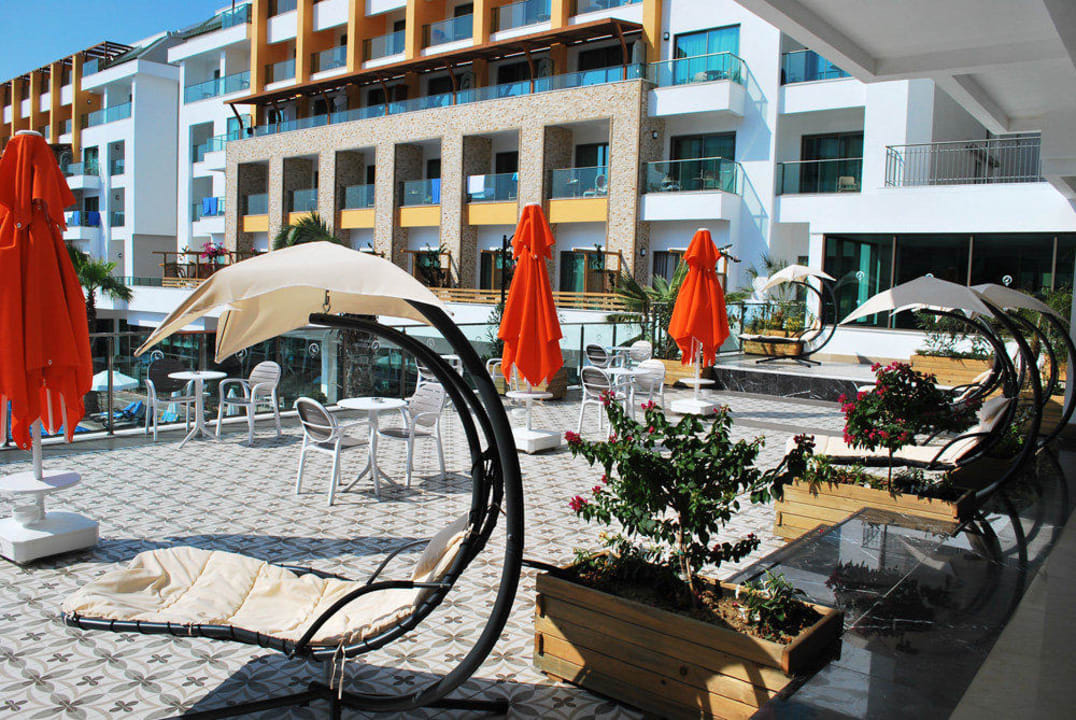 Lobby terrace Port Nature Luxury Resort & Spa