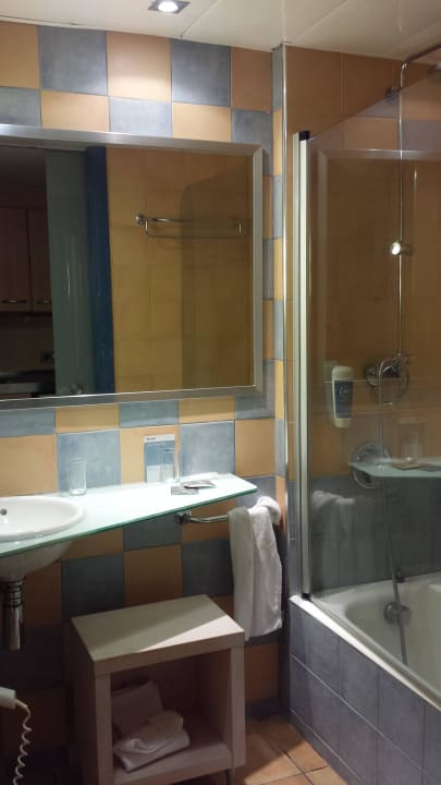 Das Bad Occidental Cala Viñas