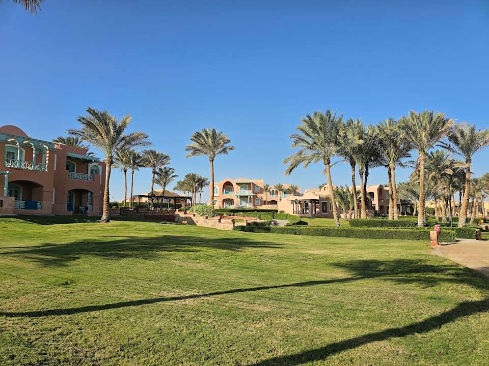 Außenansicht Radisson Blu Resort, El Quseir