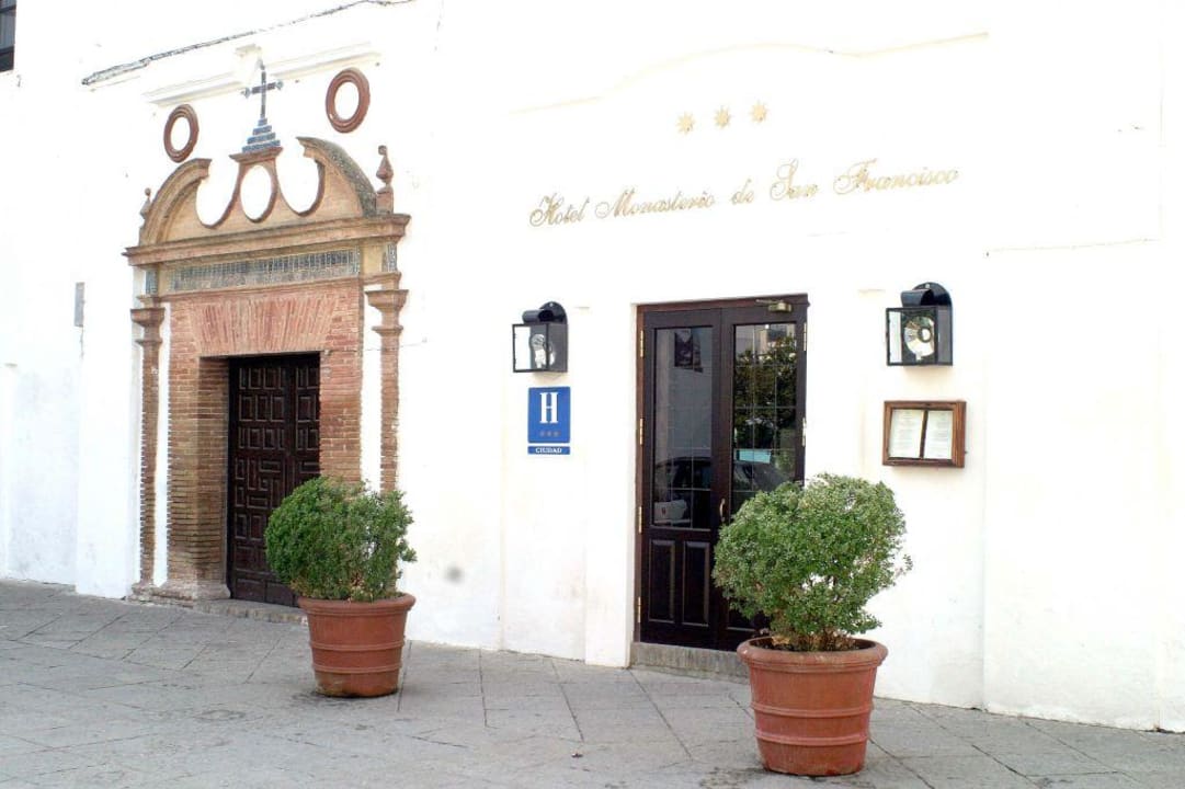 Entrada de recepción Hotel Monasterio de San Francisco