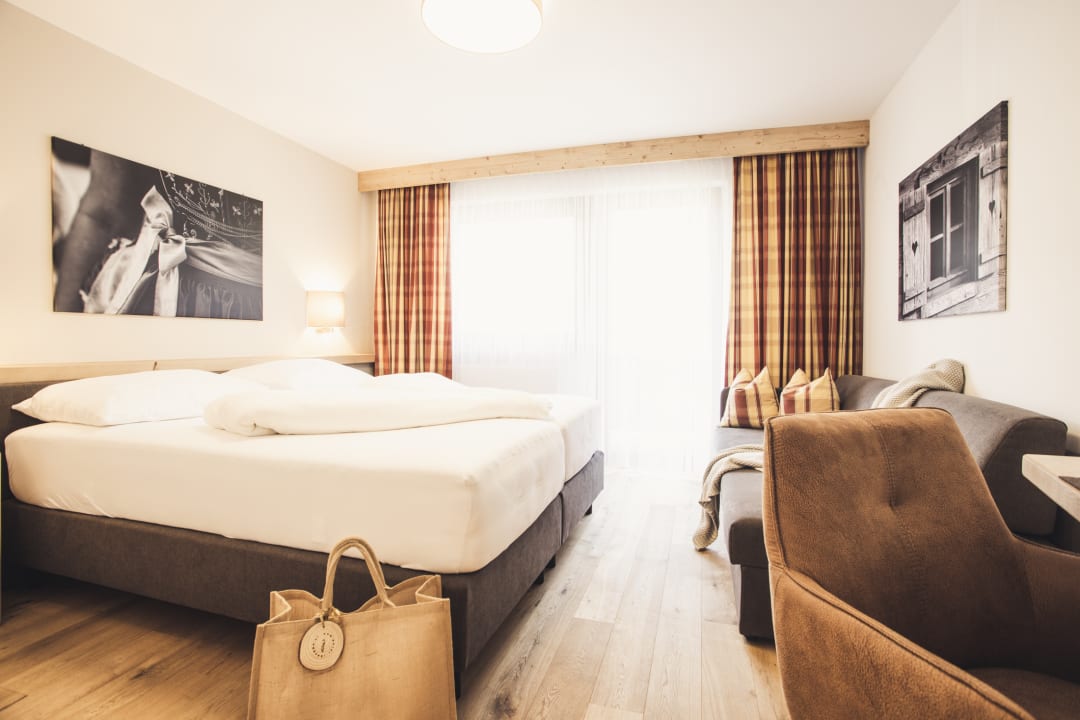 Zimmer Hotel Johanna mitten im Ötztal