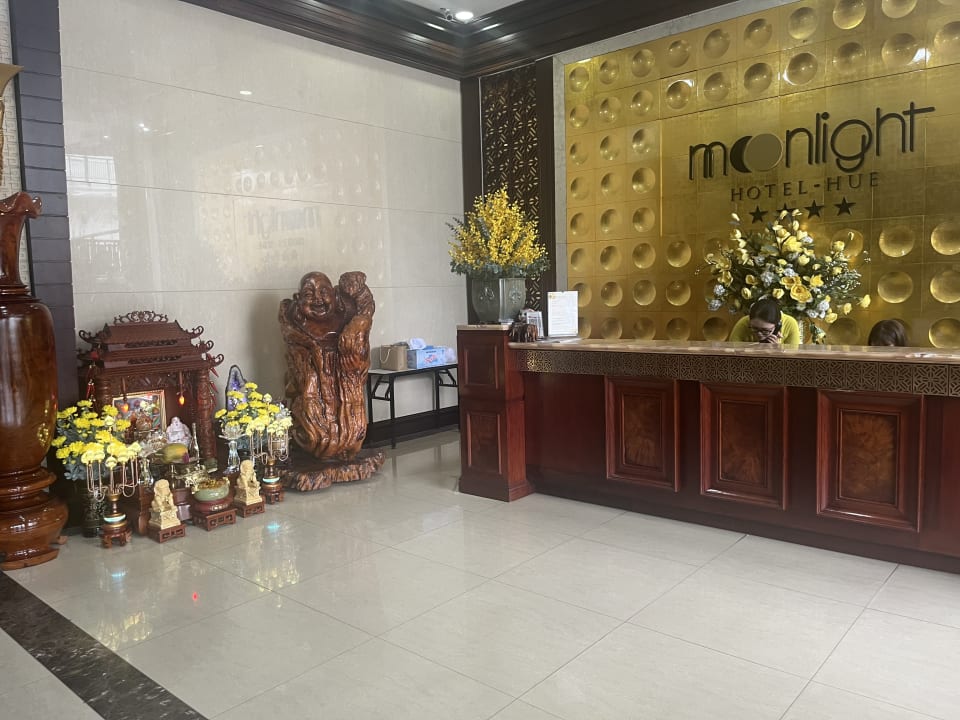 Lobby Hotel Moonlight Hue