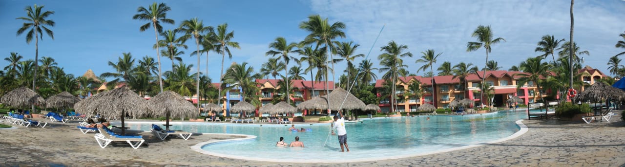 Und ab 10h an die Poolbar! Punta Cana Princess All Suites Resort & Spa