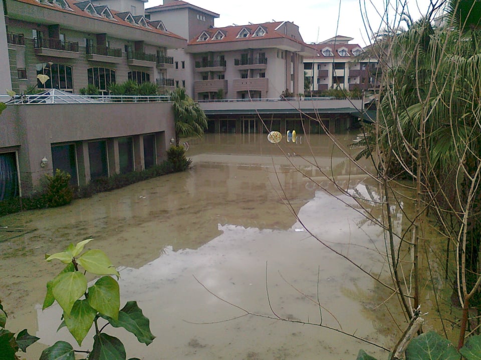Stand unter Wasser Hane Family Resort
