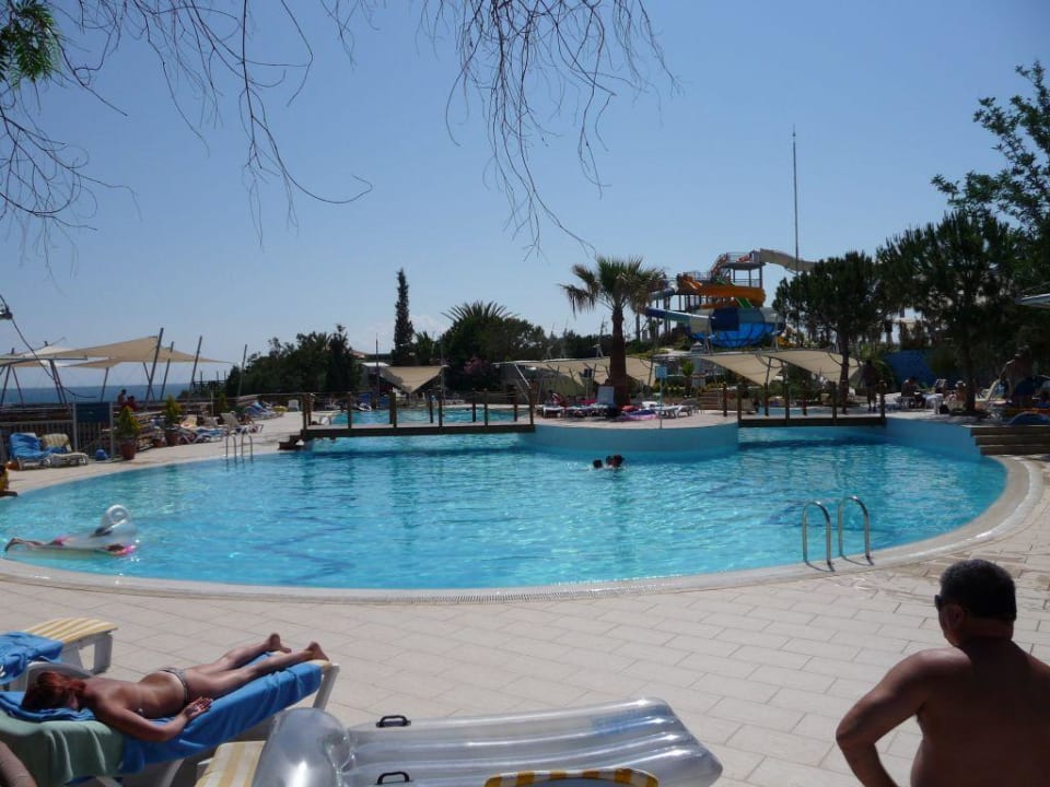 Picine Hotel Pine Bay Holiday Resort