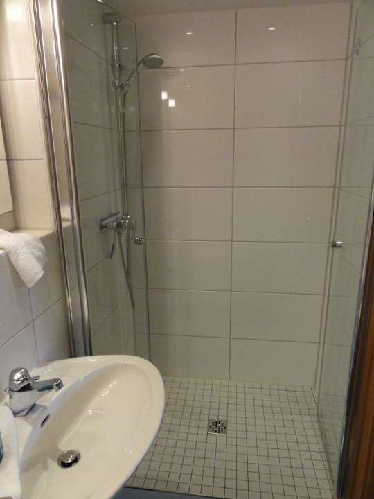 Zimmer APPARTEMENT-VERMIETUNG BRUNNER